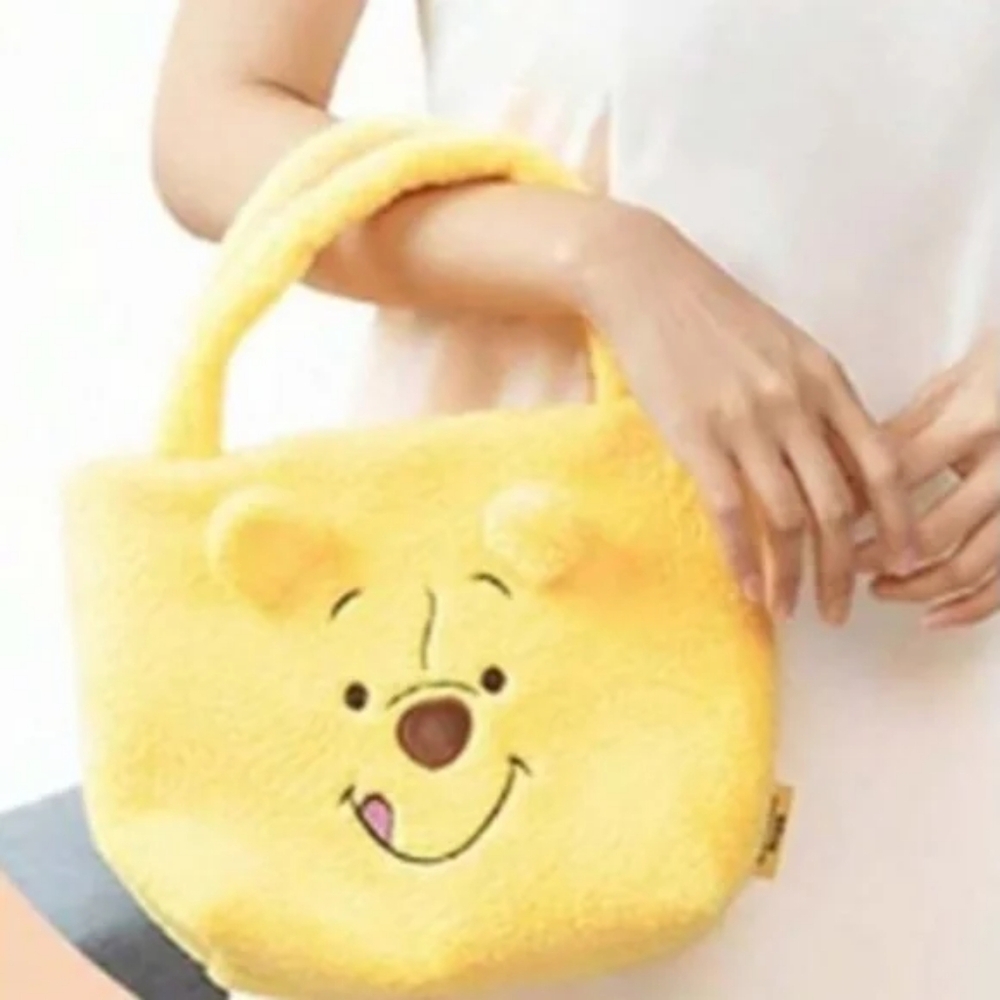 Winnie-the-Pooh Furry Tote - Picture 5 of 12